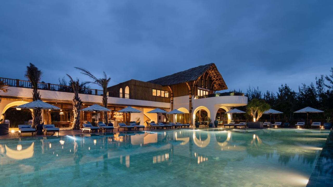 Stelia Beach Resort Tuy Hoa Exterior photo